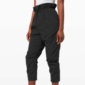 NWOT Lululemon Break the Mold High-Rise Crop 23" Graphite Grey